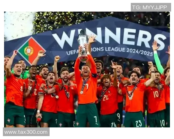 全场统治赛场的足球巨星凭借卓越表现带领球队走向胜利