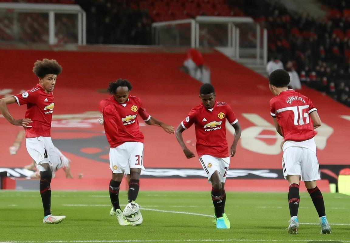 曼联U18青年足总杯7-0横扫利物浦U18，15岁新星JJ·加布里埃尔上演帽子戏法